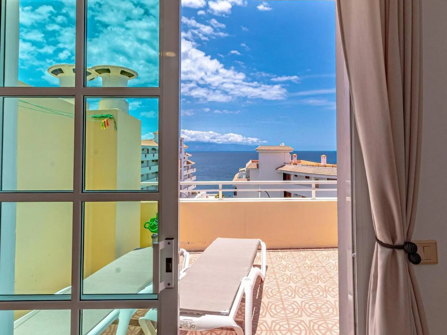 Sunny Arena Sol Apt By Dream Homes Tenerife Puerto de Santiago  0*, Puerto de Santiago (Tenerife) Espanha